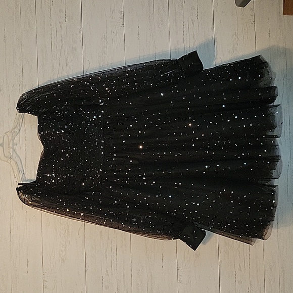 NWT | Hebeos Princess Sheer Sleeve Star Detailed Dress | See Measurements - Picture 3 of 13